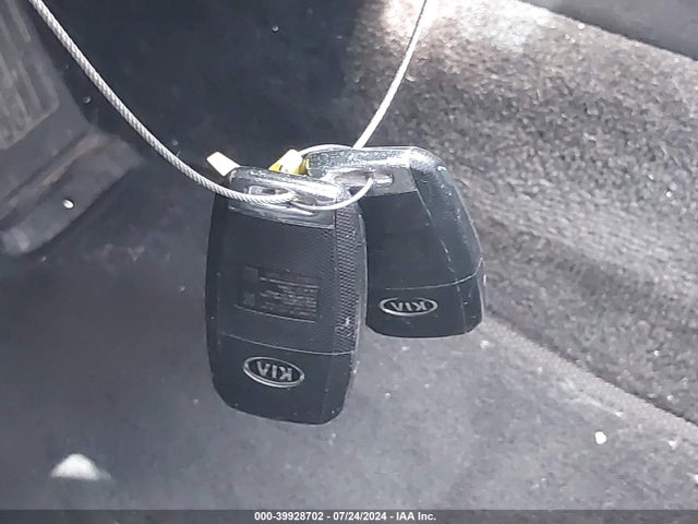 KIA Optima Lx 2018 5XXGT4L35JG264057 Image 11