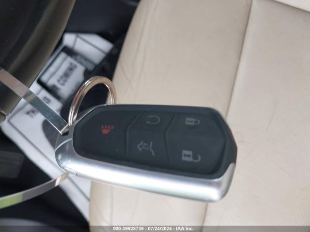 1GYKNCRS2KZ136705 Cadillac XT5 LUXURY