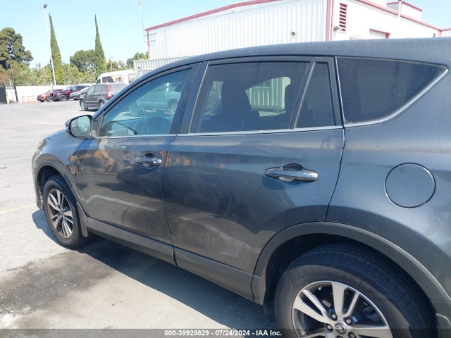 Toyota Rav4 Xle 2018 2T3WFREV4JW514190 Image 14