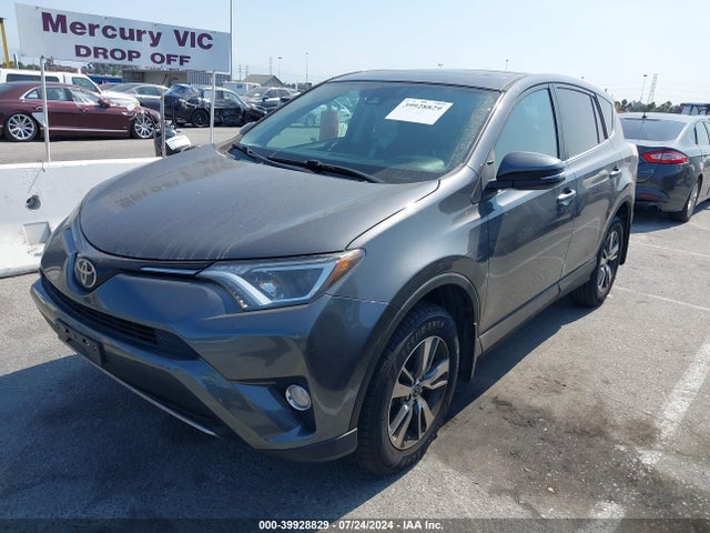 Toyota Rav4 Xle 2018 2T3WFREV4JW514190 Image 2
