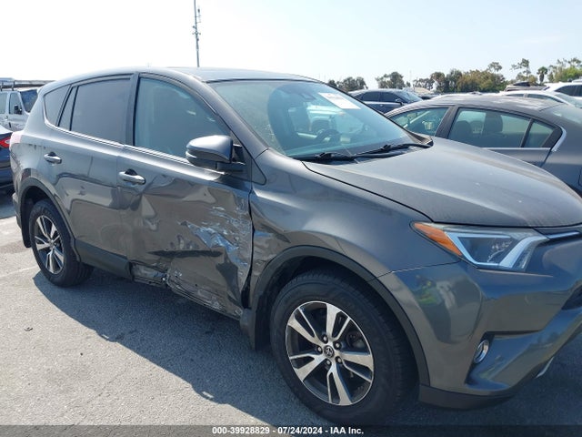 Toyota Rav4 Xle 2018 2T3WFREV4JW514190 Image 6