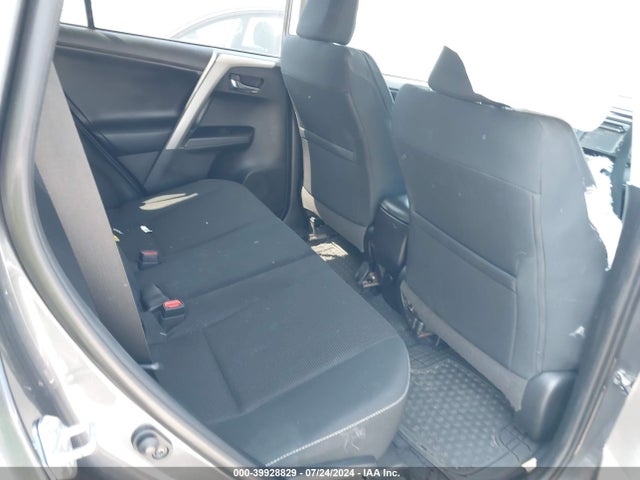 Toyota Rav4 Xle 2018 2T3WFREV4JW514190 Image 8