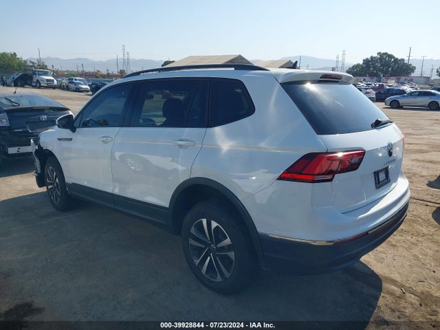 3VVRB7AXXPM063041 Volkswagen Tiguan 2.0t S