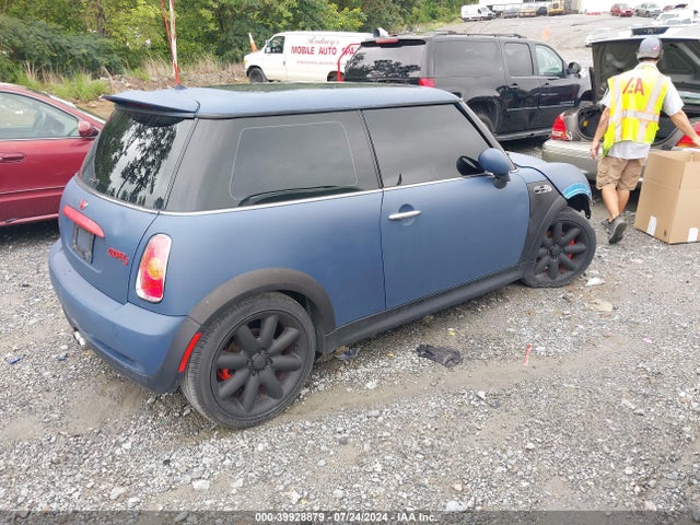 2003 MINI COOPER S WMWRE33493TD61044 Photo 3