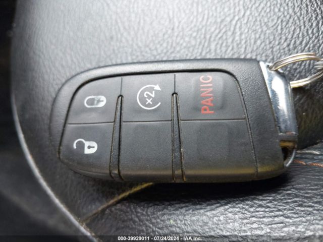 3C4NJDBB1JT349827 Jeep Compass Latitude 4x4