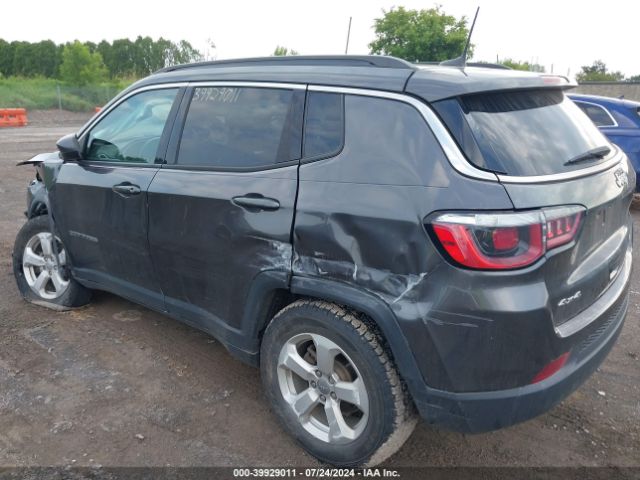 3C4NJDBB1JT349827 Jeep Compass Latitude 4x4