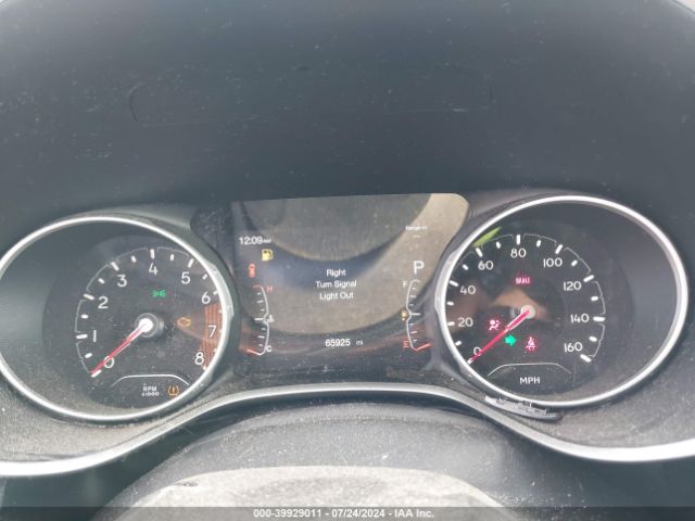 3C4NJDBB1JT349827 Jeep Compass Latitude 4x4