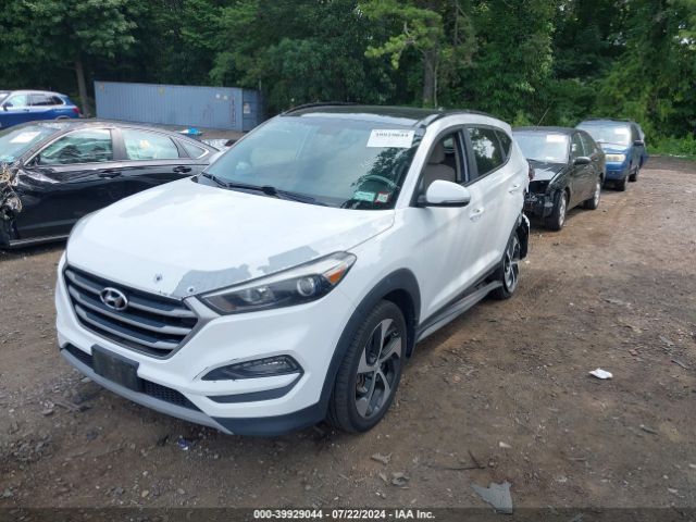 KM8J3CA24JU643020 Hyundai Tucson Value