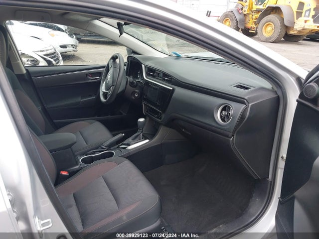 Toyota COROLLA LE 2018 2T1BURHE4JC095381 Image 5