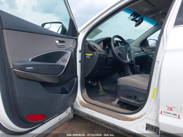 39929239 :رقم المزاد ، 5NMZUDLB6HH005683 vin ، 2017 Hyundai Santa Fe Sport 2.4l مزاد بيع