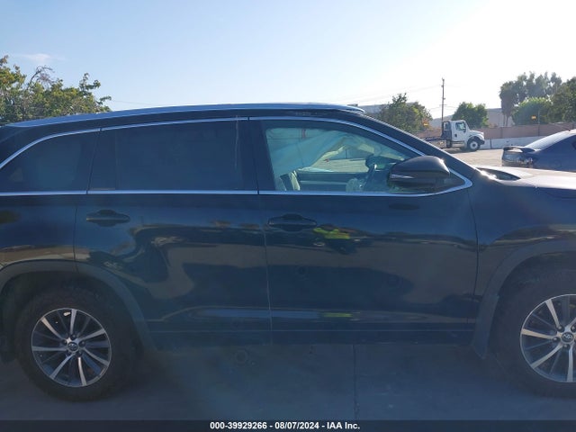 Toyota Highlander Xle 2018 5TDJZRFH5JS856890 Image 13