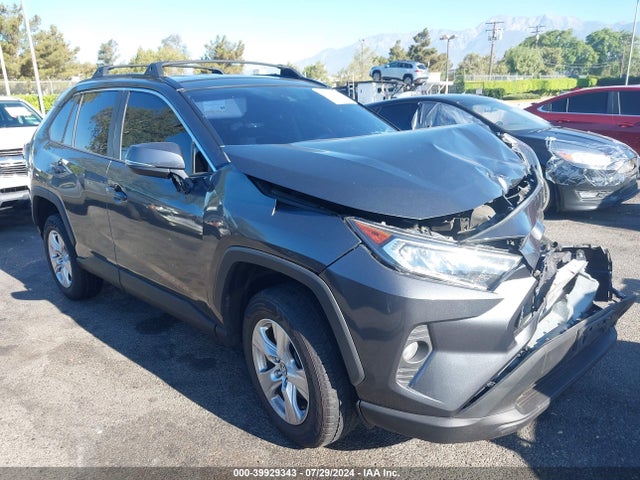 Toyota Rav4 Xle 2020 2T3P1RFV8LC117409 Image 1