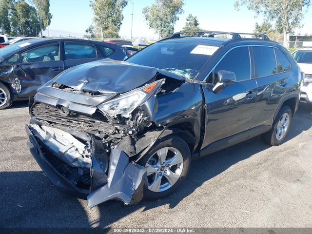 Toyota Rav4 Xle 2020 2T3P1RFV8LC117409 Image 2