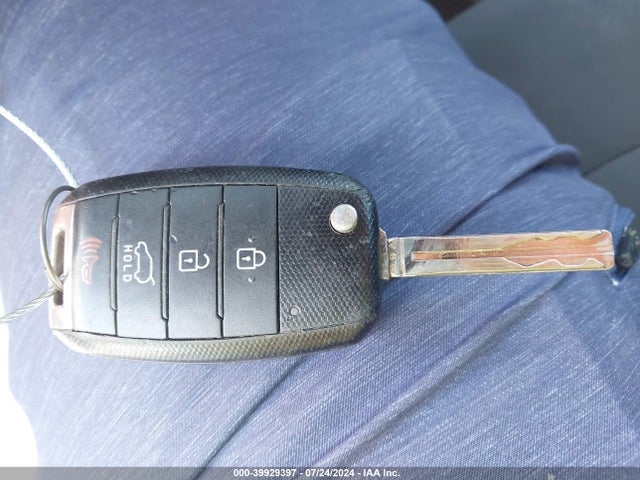 KIA Soul 2014 KNDJN2A2XE7001818 Image 11