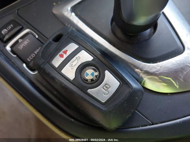 WBA8A9C50GK616580 BMW 320i