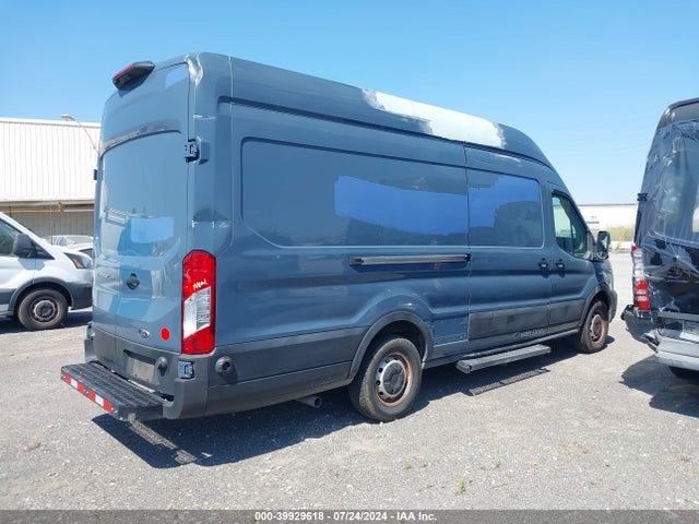 Ford Transit-250 Cargo Van 2020 1FTBR3X82LKA27995 Image 4