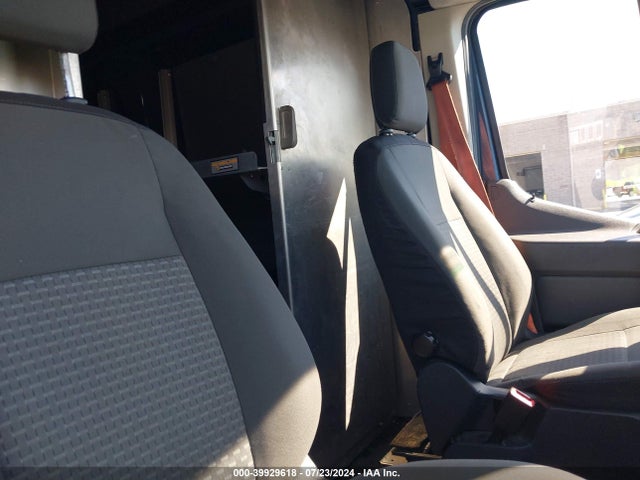Ford Transit-250 Cargo Van 2020 1FTBR3X82LKA27995 Image 8