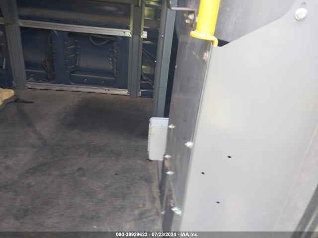 Ford Transit-250 2019 1FTYR3XMXKKB73731 Image 8