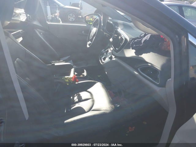 Chrysler Pacifica Touring L 2023 2C4RC1BG8PR621159 Image 5