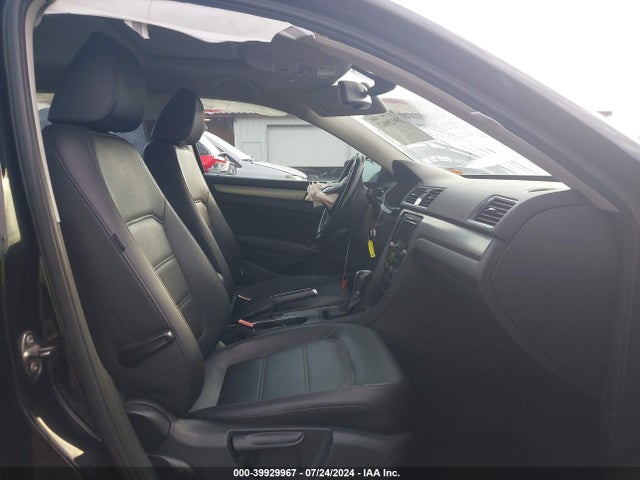 1VWBN7A37EC066673 Volkswagen Passat 2.0l Tdi Se