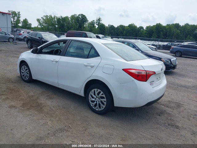 Toyota COROLLA LE 2019 2T1BURHE5KC150213 Image 3