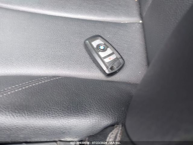 WBA8E1G52HNU14775 BMW 320i
