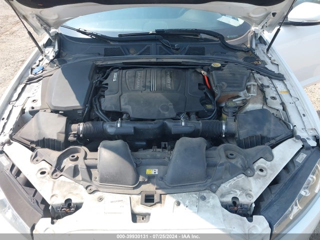 2014 JAGUAR XF SAJWJ0EF4E8U10184 Photo 9