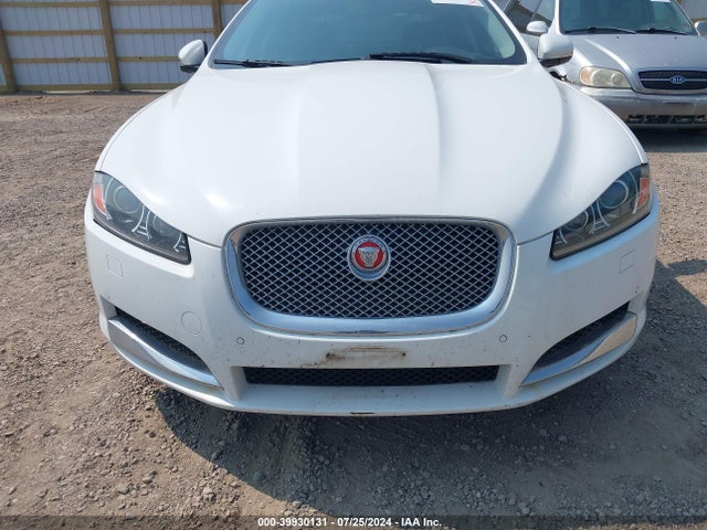 2014 JAGUAR XF SAJWJ0EF4E8U10184 Photo 5