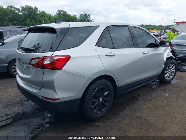 Chevrolet EQUINOX LS 2019 3GNAXHEV7KS507998 Image 4