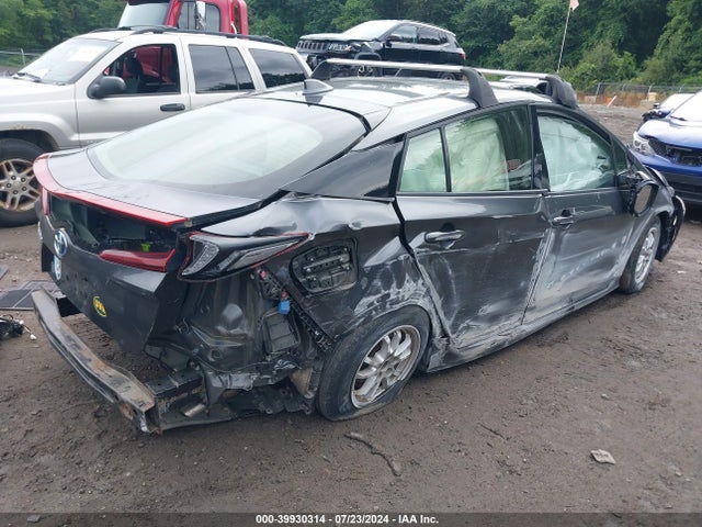 Toyota Prius Prime Premium 2017 JTDKARFPXH3024363 Image 4