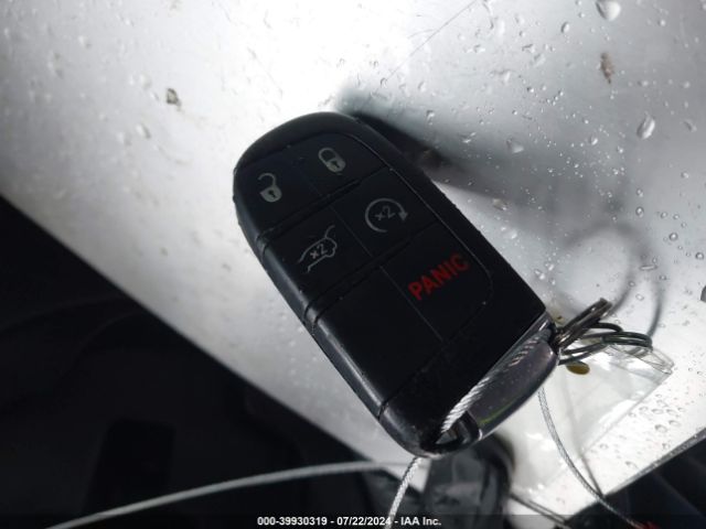 1C4RJFCT9EC251909 Jeep Grand Cherokee Overland