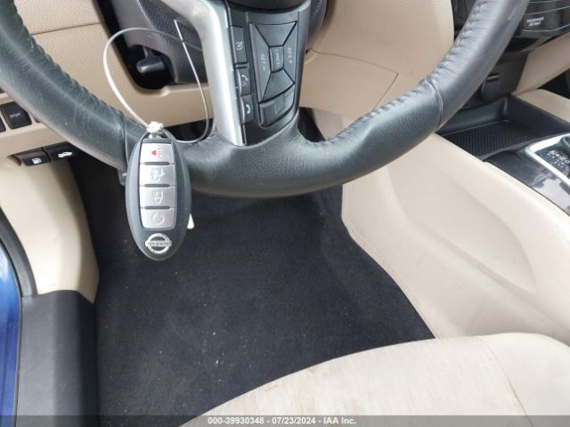 KNMAT2MT8HP593914 Nissan ROGUE SV
