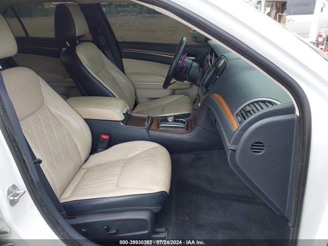 2C3CCAPTXGH190636 Chrysler 300c Platinum