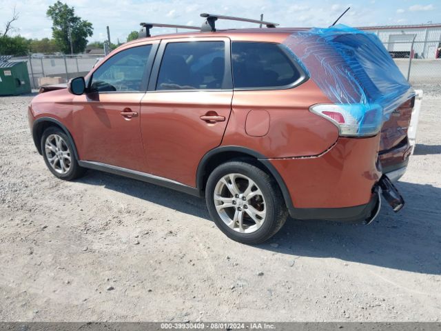 JA4AZ3A3XFZ005953 Mitsubishi Outlander Se