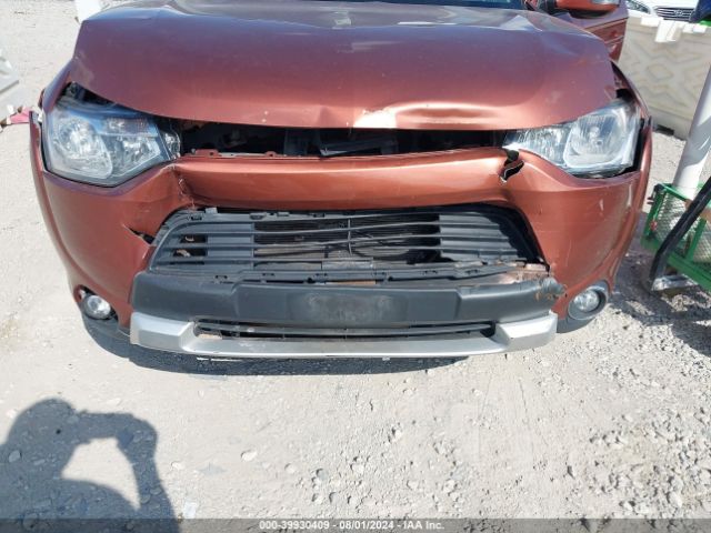 JA4AZ3A3XFZ005953 Mitsubishi Outlander Se