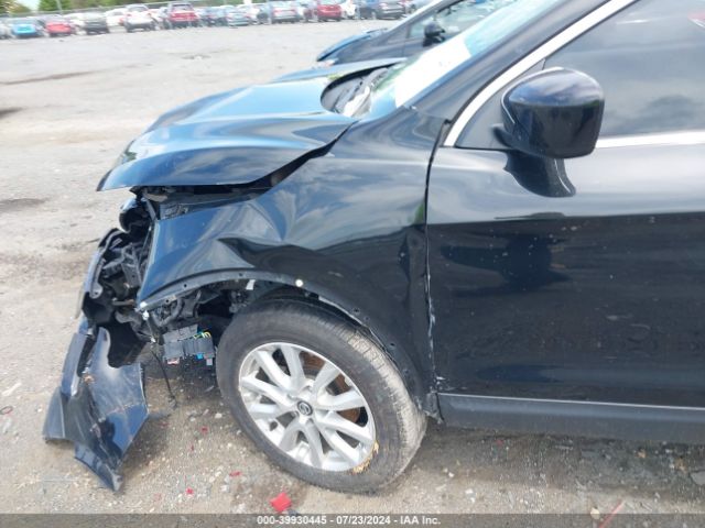 JN1BJ1AV9MW300700 Nissan Rogue Sport S Fwd Xtronic Cvt