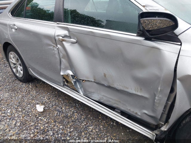 Toyota CAMRY LE 2015 4T1BF1FK8FU100320 Image 18