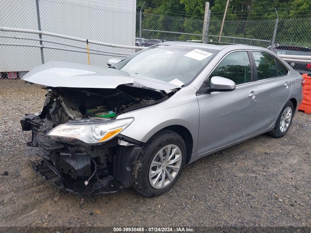 Toyota CAMRY LE 2015 4T1BF1FK8FU100320 Image 2