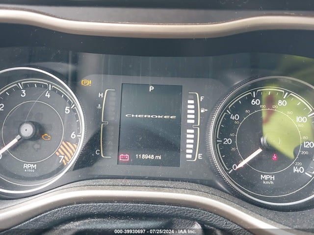 1C4PJLCB8EW170931 Jeep Cherokee Latitude