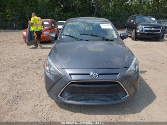 3MYDLBYV7JY319652 Toyota YARIS IA