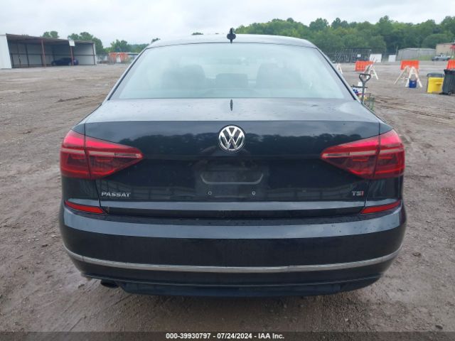 1VWAA7A3XJC026329 Volkswagen Passat 2.0t R-line/2.0t S