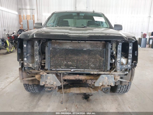 3GCUKREH6EG195037 Chevrolet Silverado 1500 1lt