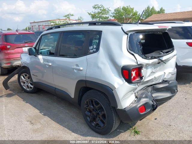 ZACCJABT8FPB27217 Jeep Renegade Latitude