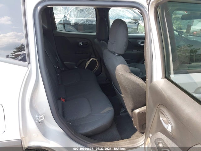 ZACCJABT8FPB27217 Jeep Renegade Latitude