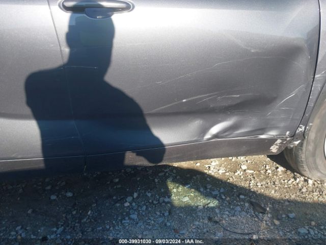 5TDCZRAH9LS506469 Toyota Highlander L
