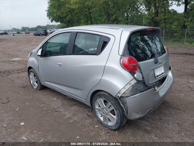 Chevrolet Spark 1lt Cvt 2015 KL8CD6S94FC719817 Image 3