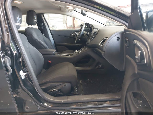 Chrysler 200 Limited 2015 1C3CCCAB2FN750523 Image 5