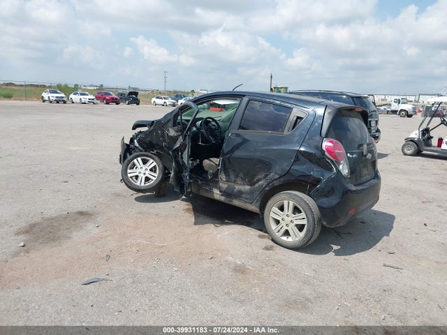 Chevrolet Spark 1lt Cvt 2015 KL8CD6S94FC731224 Image 3
