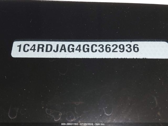 1C4RDJAG4GC362936 Dodge Durango Sxt