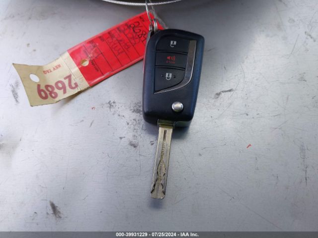 2022 TOYOTA RAV4 2T3K1RFV5NW196016 Photo 10